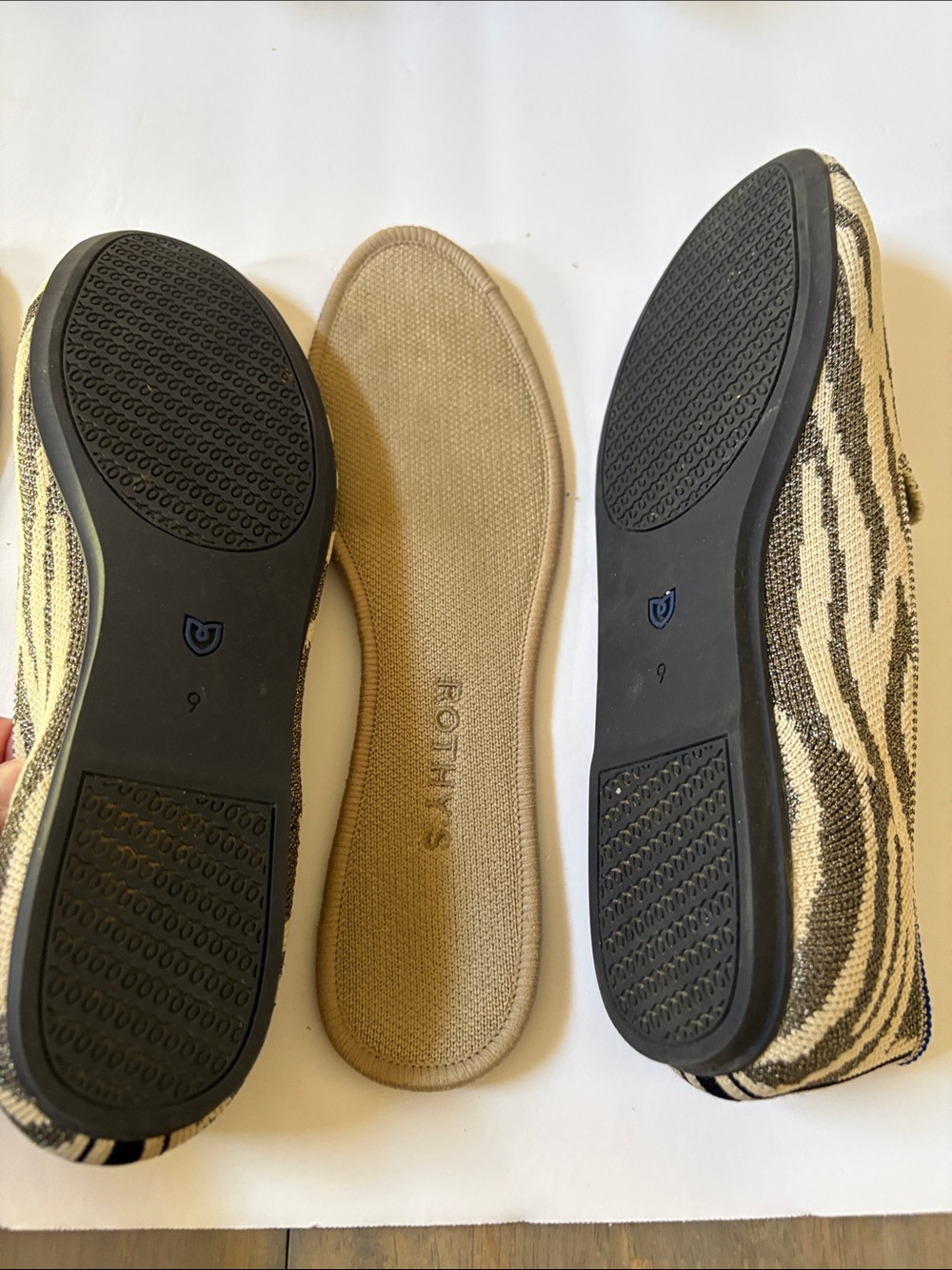 Rothy’s Shimmer Zebra metallic thread flats Sz 9 New in box - Picture 9 of 10